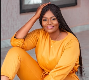 Samini has equally turned his back on friends and also ignores messages – Ayisha Modi