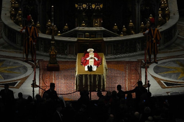 50,000 mourners and Pope Benedict farewell