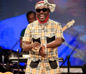 I deserve Artiste of the Year award after playing more than 200 shows – DJ Azonto
