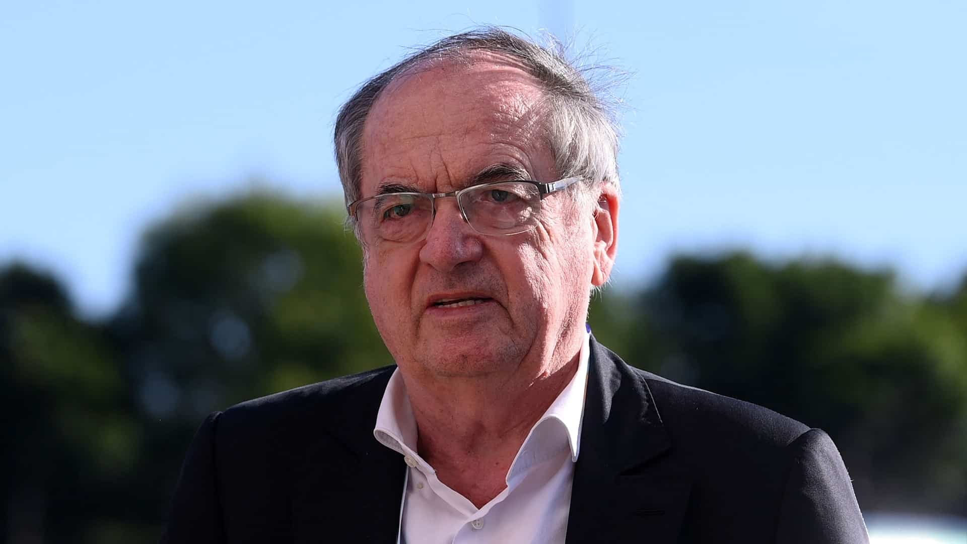 Le Graet steps away from FFF presidency