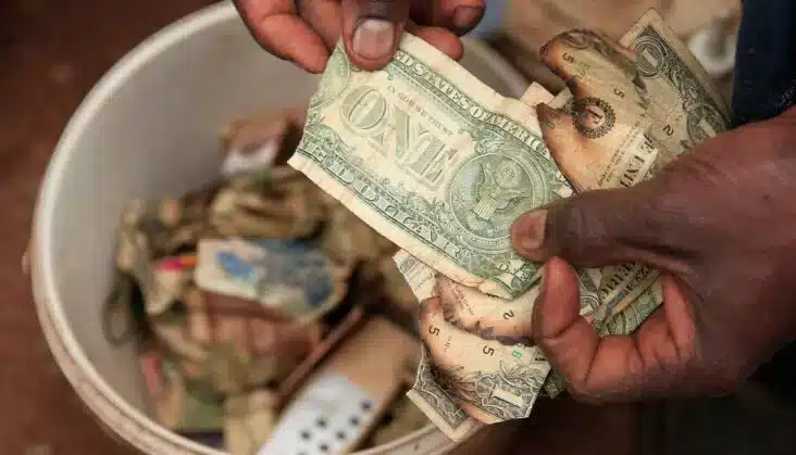Zimbabwe’s currency declining, inflation expected to reach 400% by end of year