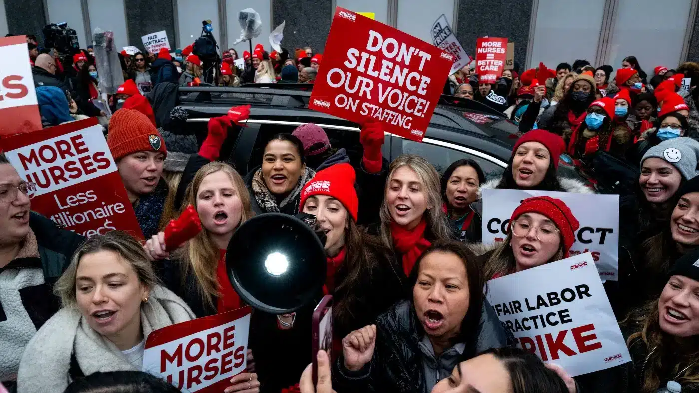 New York nurses call of strike