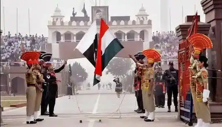 India and Pakistan swap prisoner and nuclear facility