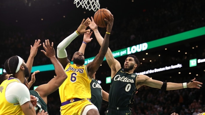 NBA refs apologise after mistake on LeBron call in Lakers loss