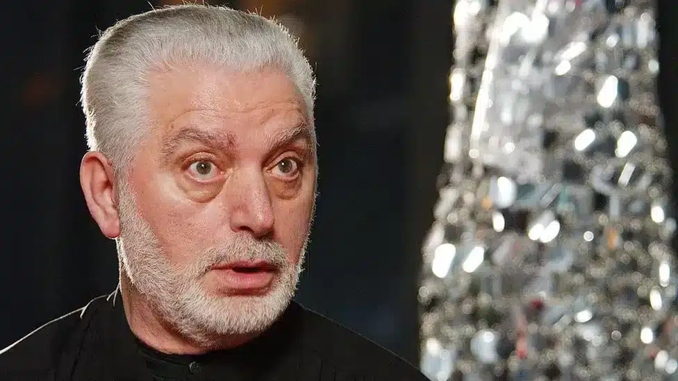 Paco Rabanne: Celebrated designer dies aged 88