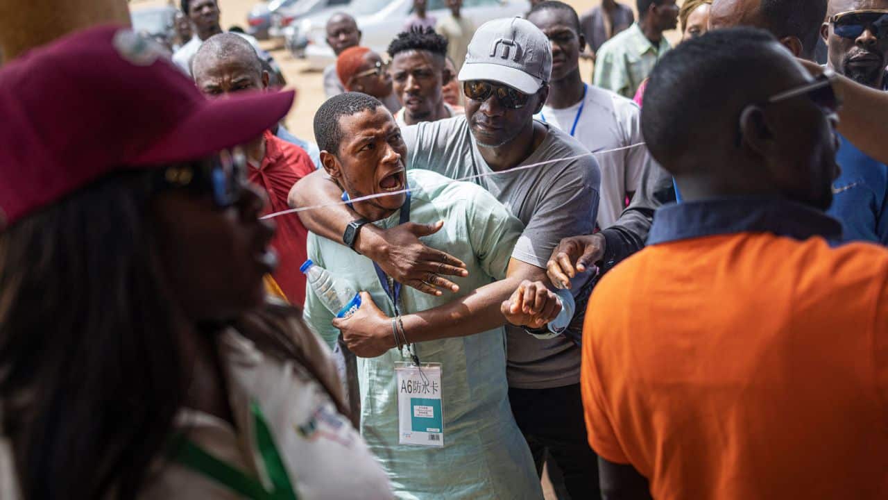 Widespread voting delays Nigeria’s tense election as millions cast votes