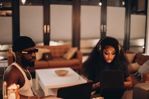 Bisa Kdei collaborating with British rapper Ivorian Doll on a new song