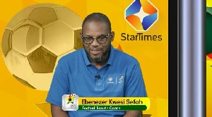 Coach Sefah descends on referee on penalty taken against Kotoko