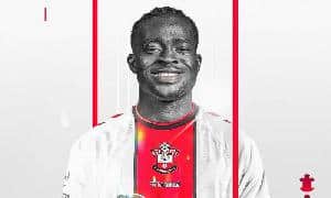 Supporters of Southampton celebrate Kamaldeen Sulemana’s 21st birthday