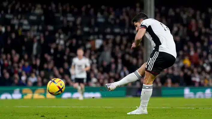 Fulham 1-1 Wolves: Solomon scores to tie the game