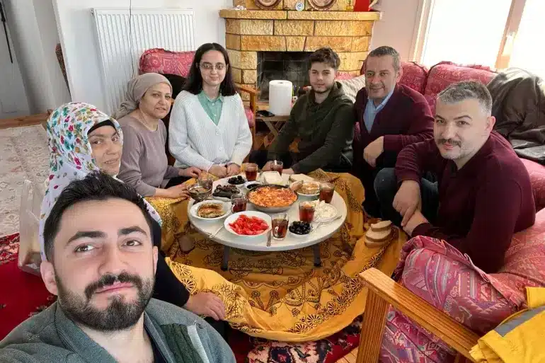 Always welcome: Turkey families take in earthquake survivors