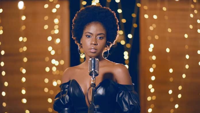 MzVee reveals being partially blind