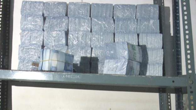 Nigeria Police arrest bank manager for ‘hoarding’ new notes