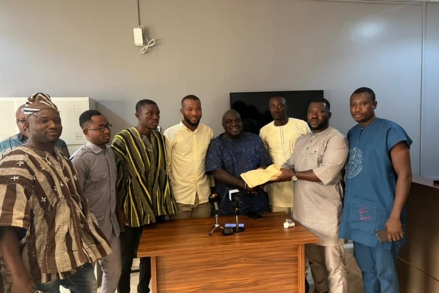 The youth of Bole-Bamboi donate GH¢20,000 to Mahama to support 2024 campaign