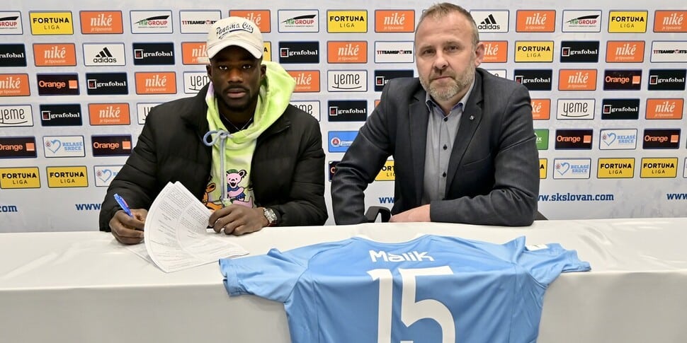 ŠK Slovan Bratislava signs Striker Malik Abubakari on loan