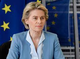 Ursula von der Leyen arrives to complete the Brexit agreement