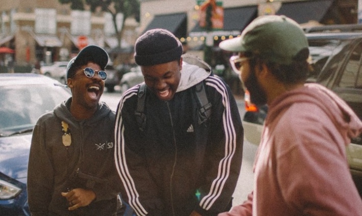 12 things you can learn about your boyfriend by meeting his friends