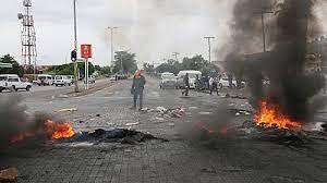 South Africans fumes at no lights and no water crisis