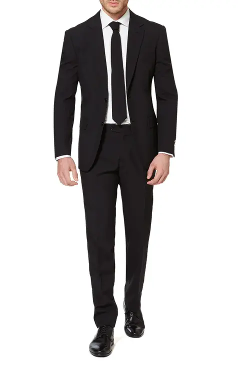 8 wardrobe essentials for every Ghanaian man