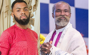 Obofour and Rev Adom Kyei as the two fight over ‘sobolo’