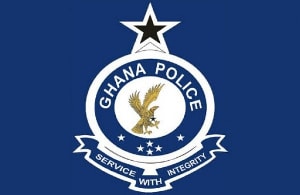Accra-Kumasi highway: Police officer “rescues” sick passenger thrown out of commercial bus