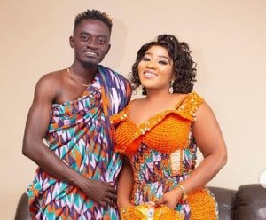  LilWin sends an emotional message to wife