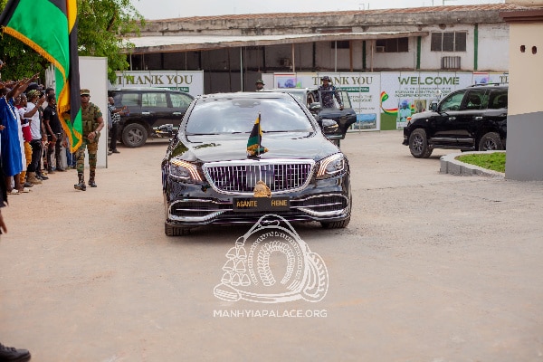 Watch Otumfuo’s arrival for the inauguration of new Kumasi Central Mosque