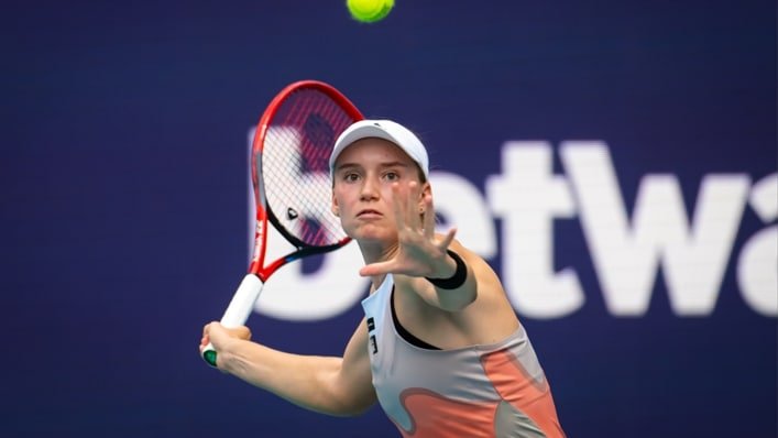 Rybakina wins 12th straight to reach Miami Open semi-finals