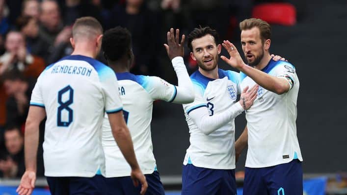 England cruise to victory as Ukraine fail to hold Kane, Saka