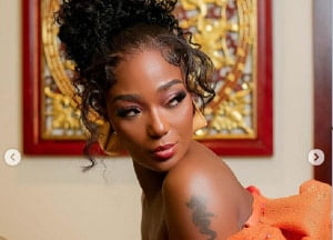Efya wowed Kamala Haris, diplomats to a thrilling gospel performance