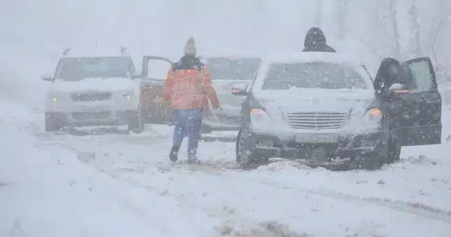 England to experience significant snowfall with  potential power outage