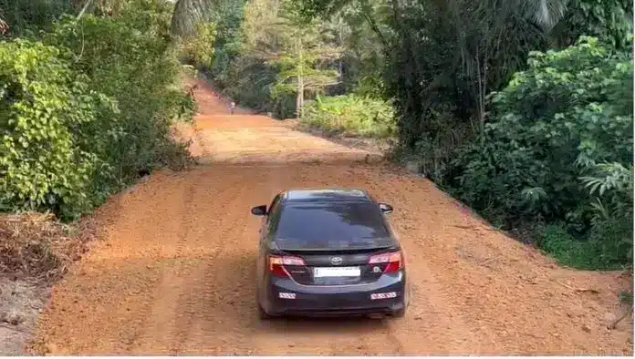 Jomoro MP reshapes 17-km road