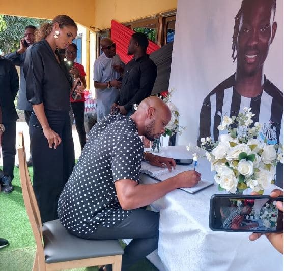 Asafa Powell, Jamaican sprint legend, Ghanaian wife pay visit to Christian Atsu’s family