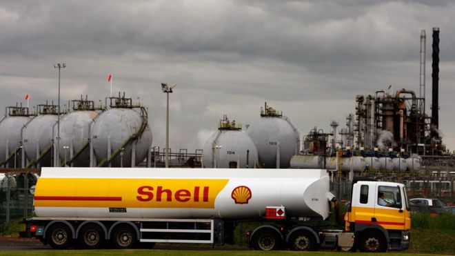 30,000 Nigerians involved in Shell oil spill demand compensation