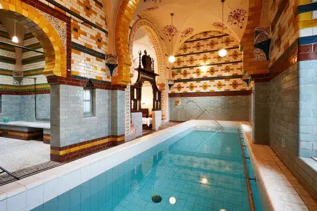 Turkish Baths prohibits naked use following “severe complaint