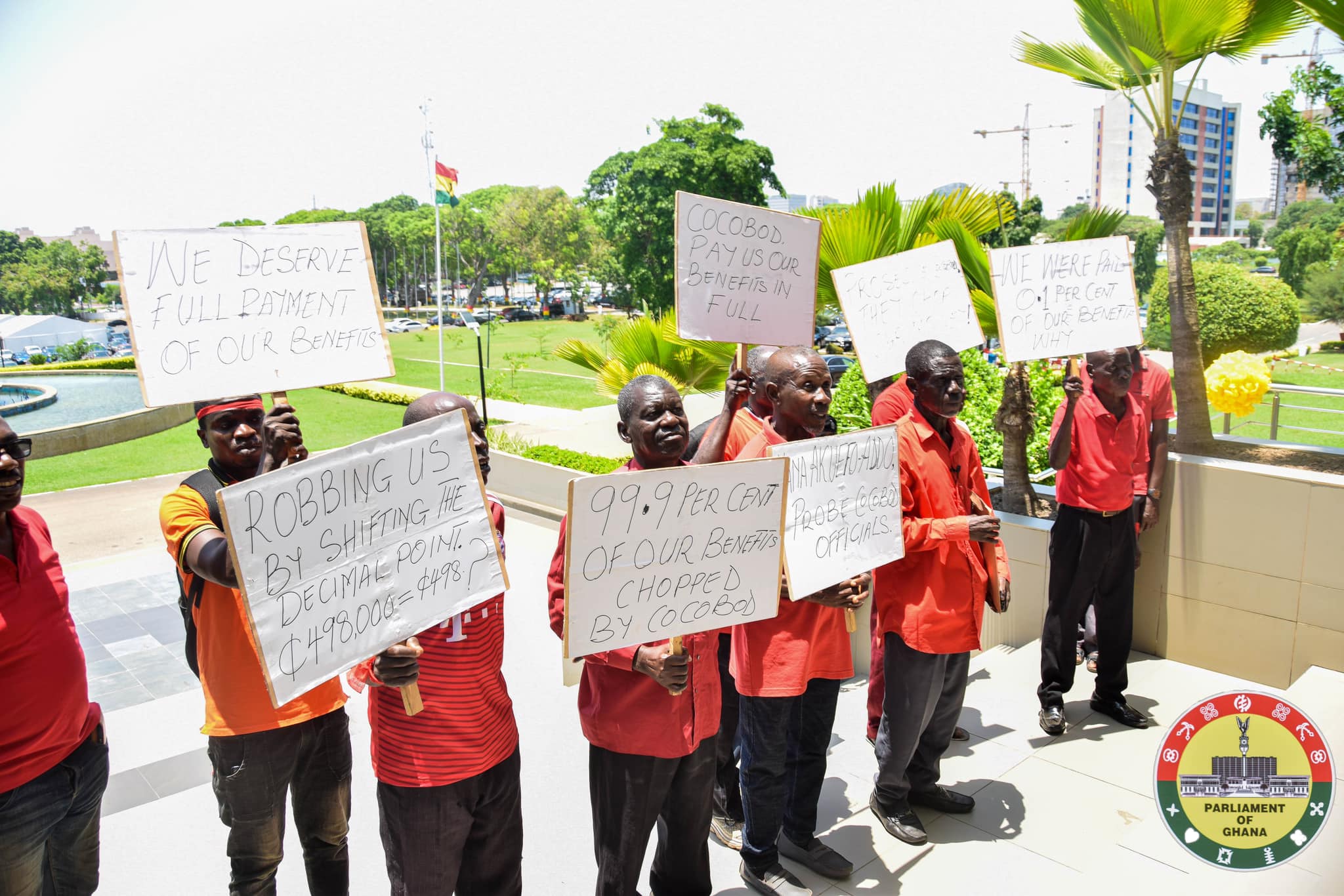 Retrenched COCOBOD workers picket Parliament over outstanding benefits