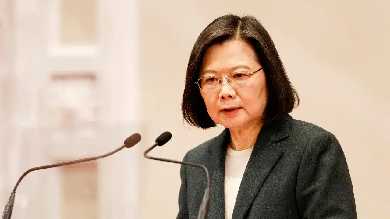 Taiwan’s President to transit US on Central America trip, without visiting McCarthy