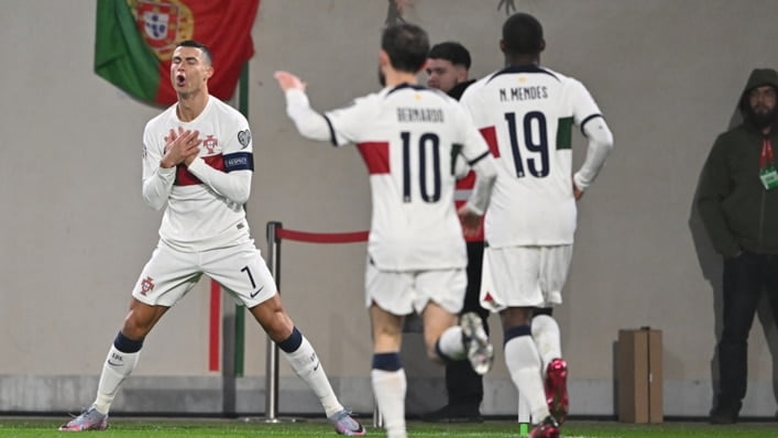Ronaldo doubles again as Portugal trashes Luxembourg