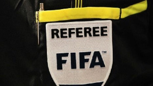 Referee flee as players pursue him with broken bottle in Kumasi