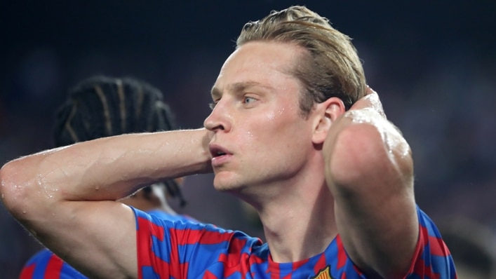 De Jong registers commitment with Barcelona
