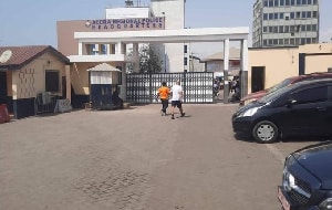 Hearts of Oak coach seen at police station after fans’ violent threats