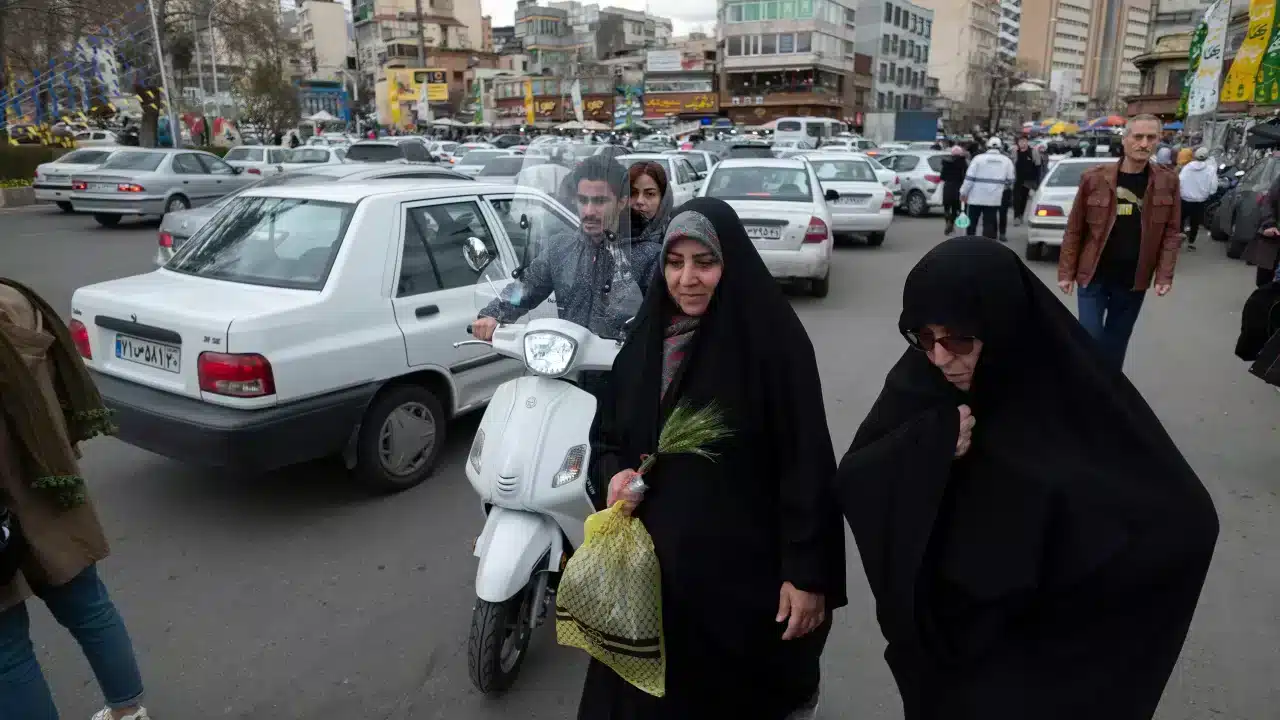 Iran to install cameras to spot ladies over dressing rules