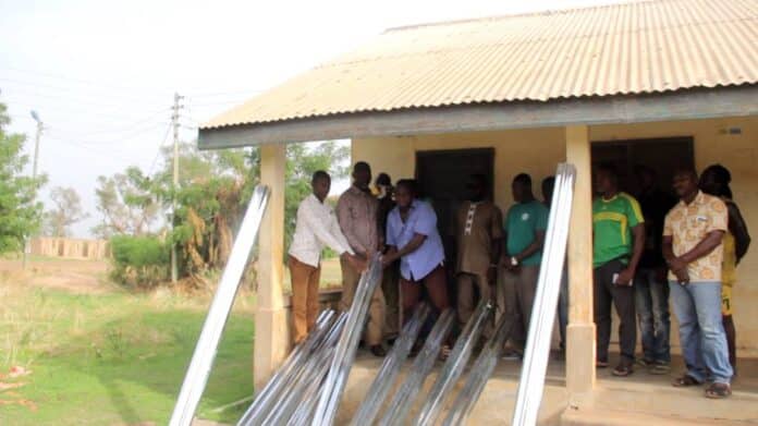 Daffiama-Bussie-Issa constituency: Daffiama Area Council receives roofing sheets from MP