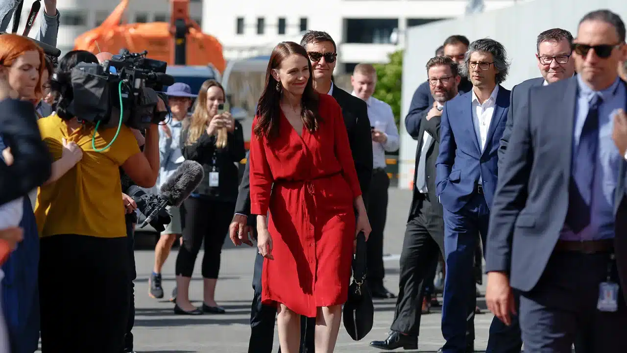 Jacinda Ardern, a former New Zealand premier, to attend Harvard