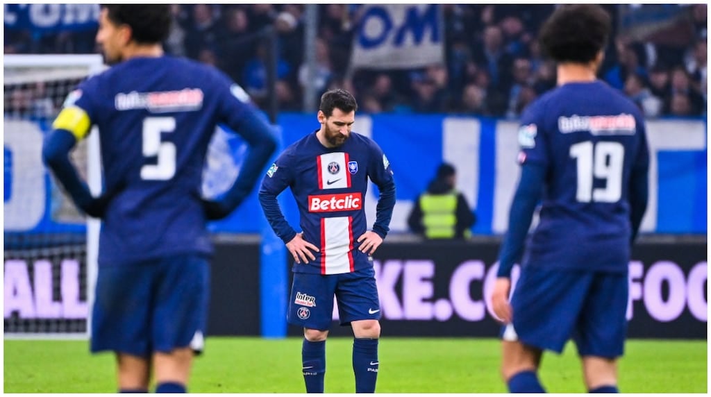 PSG is struggling, even with Messi and Mbappe and Laurent Blanc knows why
