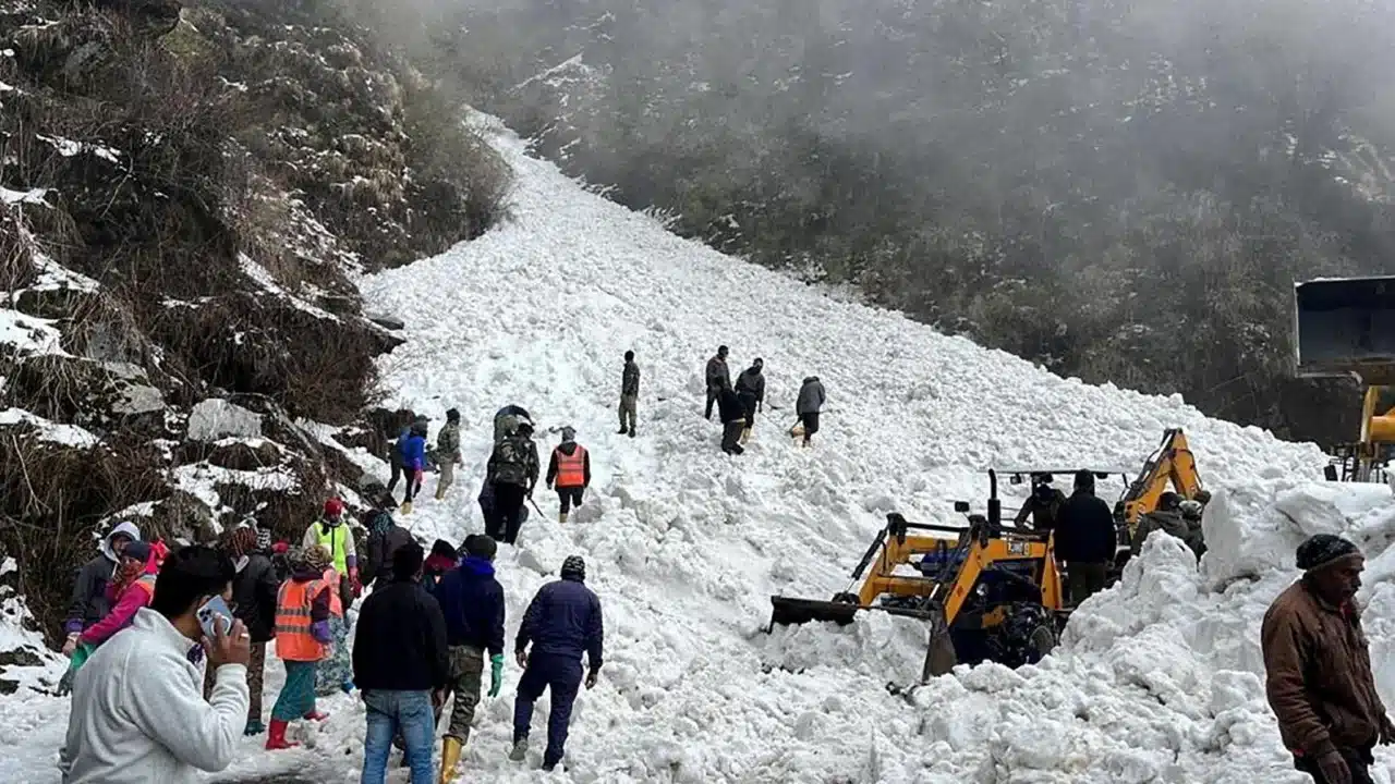 India’s avalanche claims seven lives and injures 13