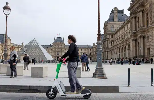 E-scooters  outlawed in Paris by a large margin