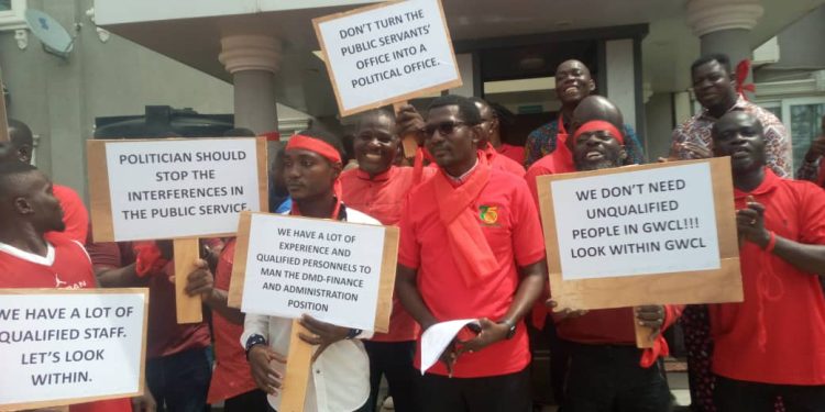 Staff of Public Utilities Workers’ Union, GWCL demonstrate against Deputy MD’s appointment