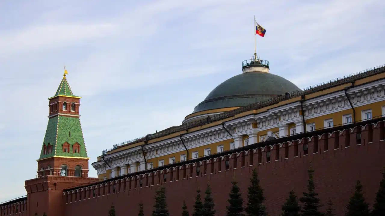 Russian vessels practice anti-submarine warfare in waters off Asia