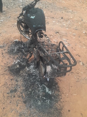 Motorbike burned to ashes after suspected armed robber was slain in Walewale